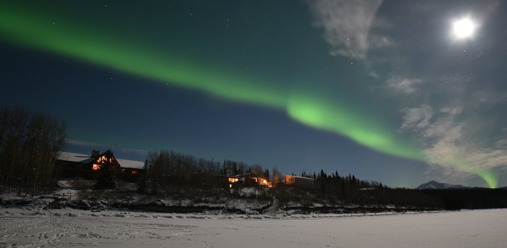 Inn on the Lake, Lodge from lake with auroras