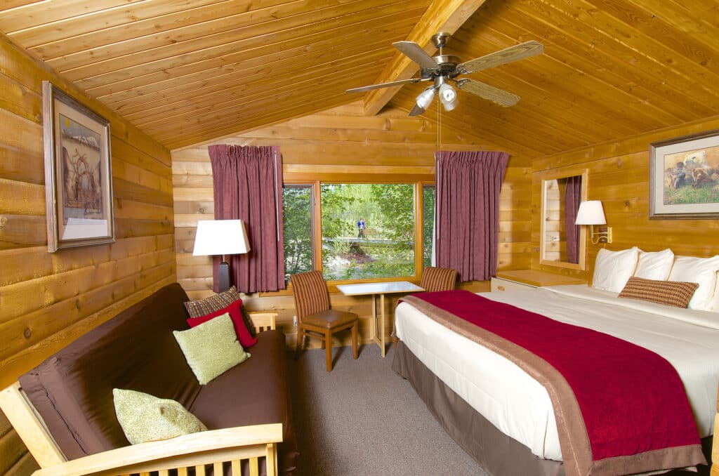 Denali Backcountry Lodge - Pursuit 2020 - Superior Cabin